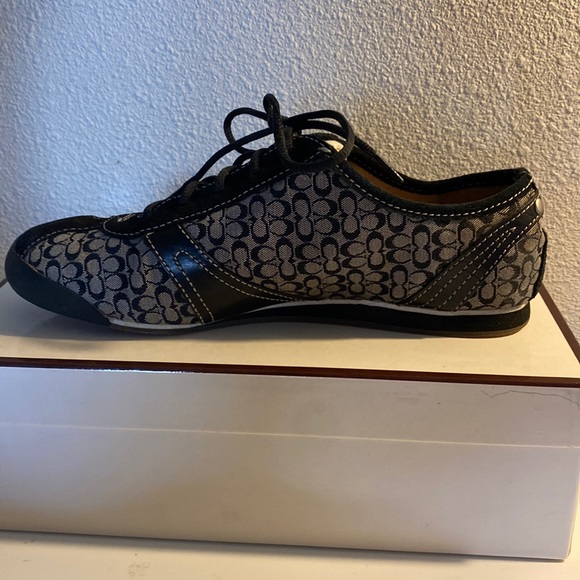 Coach Logo Lace Up Sneakers - Picture 1 of 2